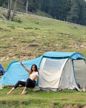 Gauri Virdi Instagram - 🏕️ ☕️ 🐊 #camping
#randomclicks #gaurivirdi