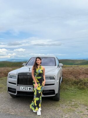 Geet Goraya Instagram - Just a fav gurl❤️with fav car🤍
@geetgoraaya_official 

#post #geetgoraya #instagram #viral 
#newpost #instagram