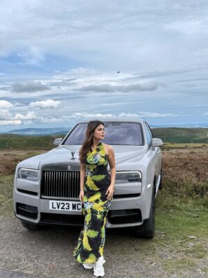 Geet Goraya Instagram - Just a fav gurl❤️with fav car🤍
@geetgoraaya_official 

#post #geetgoraya #instagram #viral 
#newpost #instagram