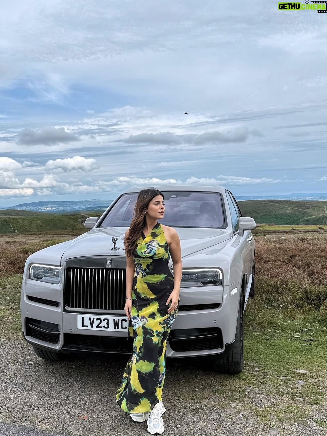Geet Goraya - 123.5K Likes - Just a fav gurl❤️with fav car🤍
@geetgoraaya_official 

#post #geetgoraya #instagram #viral 
#newpost #instagram