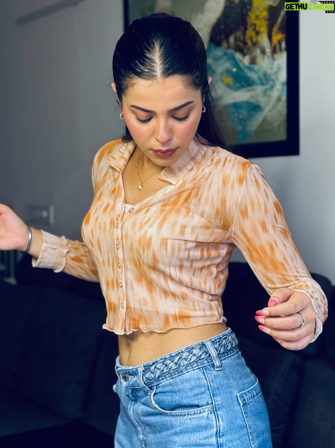 Geet Goraya - 168.6K Likes - 🤍 vibe🤍
@geetgoraaya_official 

#geetgorayaians❤️ #post #viral