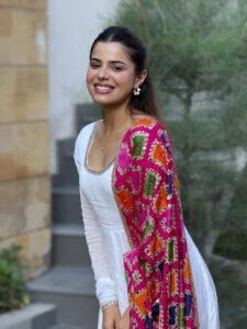 Actress Geet Goraya HD Photos and Wallpapers December 2025