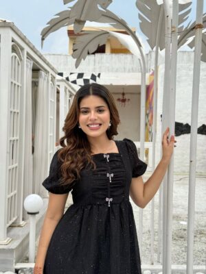 Geet Goraya Instagram - Pari🙃🌷caption pls😌
@geetgoraaya_official