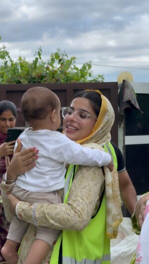 Geet Goraya Instagram - Mera panjab❤️🙏🏻
Waheguru ji mehr krn 🙏🏻❤️
#standwithpunjab 

@geetgoraaya_official
@reshamsinghanmol 
@khalsaaid_india 

#geetgorayaians❤️