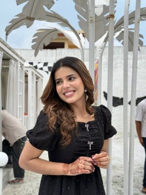 Geet Goraya Instagram - Pari🙃🌷caption pls😌
@geetgoraaya_official