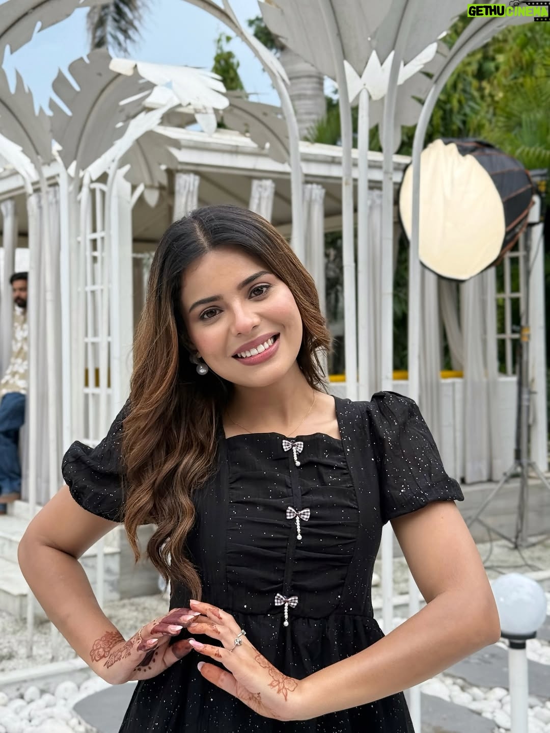 Geet Goraya - 85.4K Likes - Pari🙃🌷caption pls😌
@geetgoraaya_official