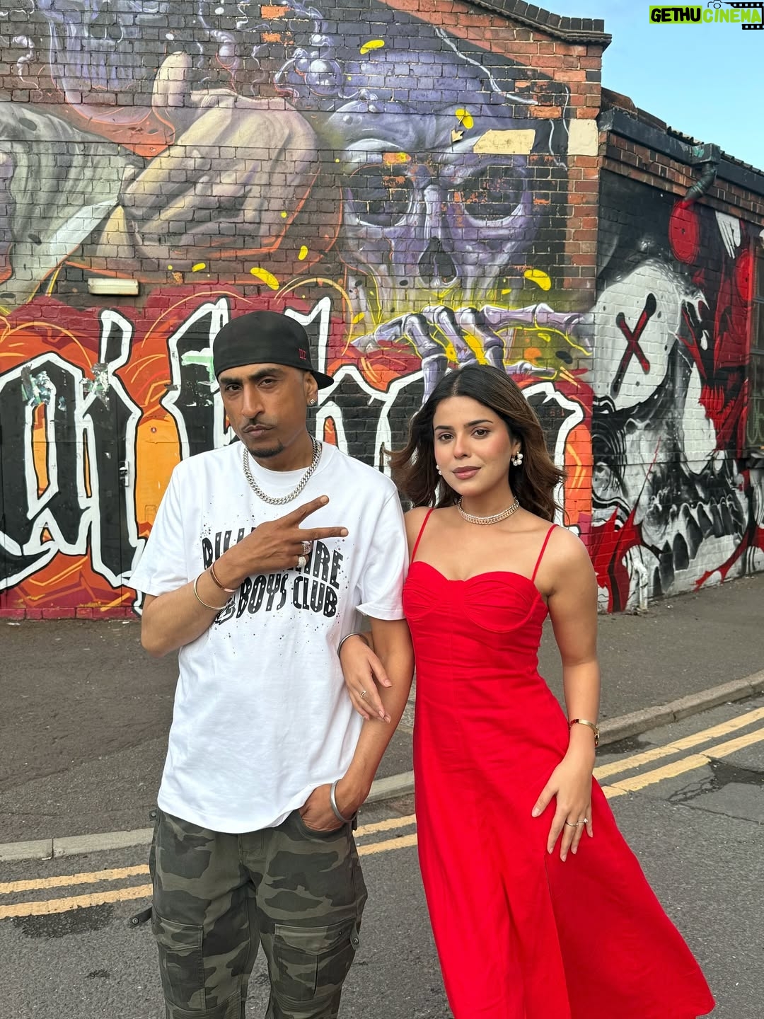 Geet Goraya - 227K Likes - Ki report fr gaane di💥
Bna rhe j reela⚡️

#post #geetgoraya #watansahi #drzeus 

#insta #instamood #viralpost❤️ #post #instagram #great