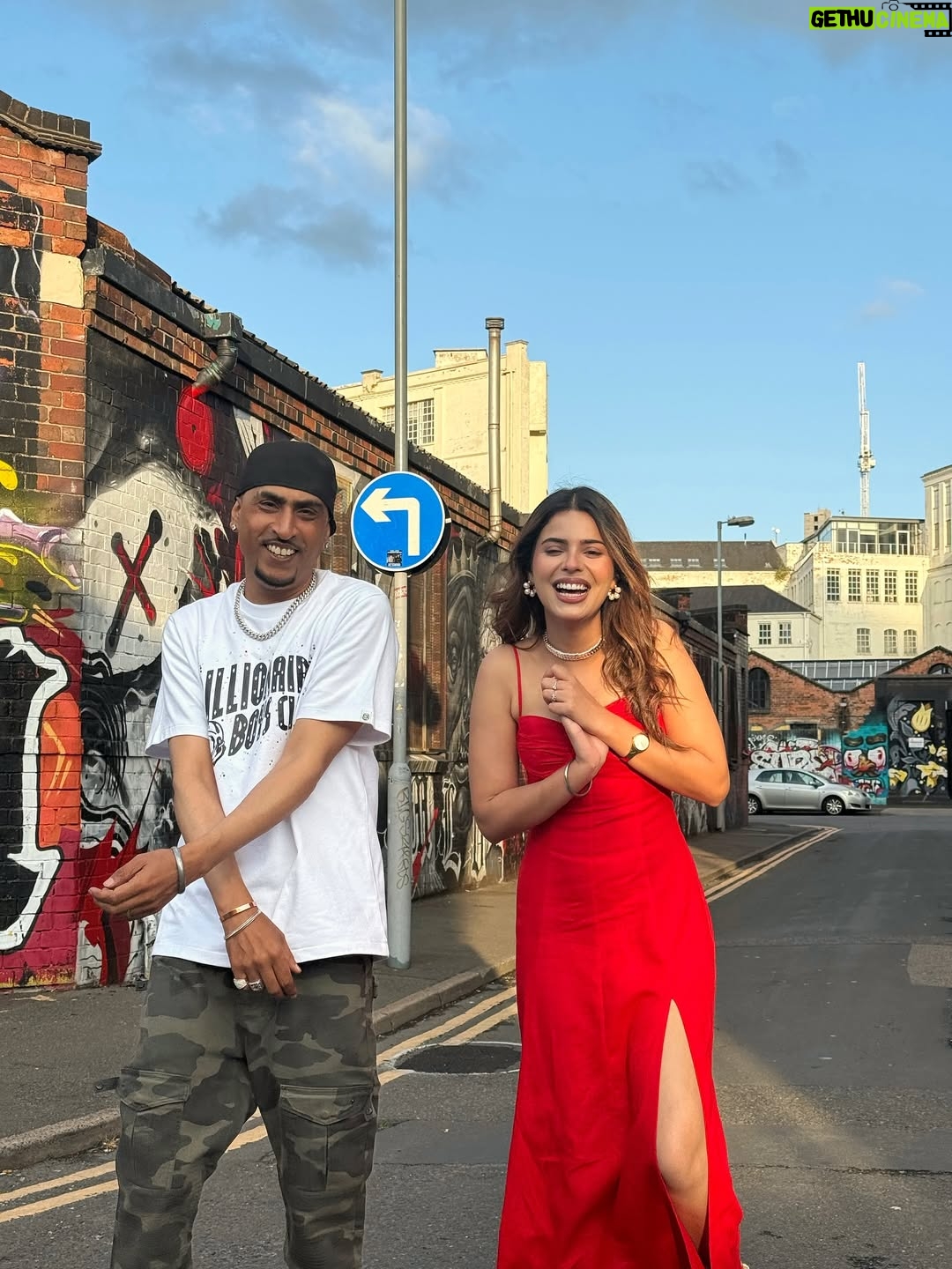 Geet Goraya - 227K Likes - Ki report fr gaane di💥
Bna rhe j reela⚡️

#post #geetgoraya #watansahi #drzeus 

#insta #instamood #viralpost❤️ #post #instagram #great
