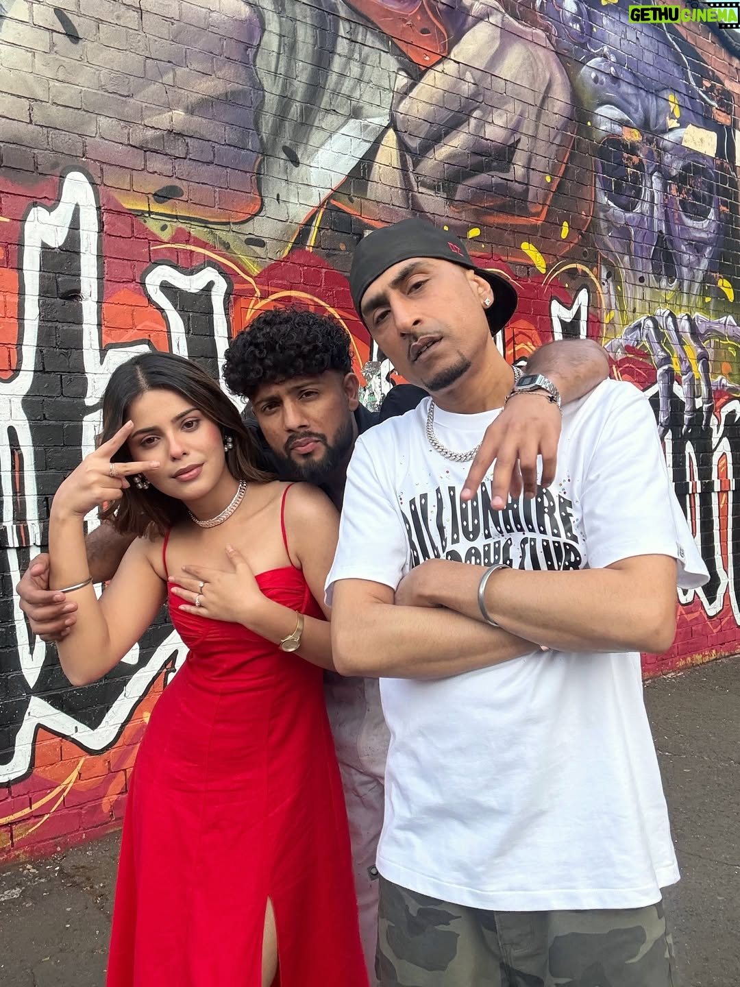 Geet Goraya - 227K Likes - Ki report fr gaane di💥
Bna rhe j reela⚡️

#post #geetgoraya #watansahi #drzeus 

#insta #instamood #viralpost❤️ #post #instagram #great