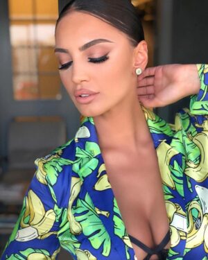Genta Ismajli Instagram - m o o d 💋