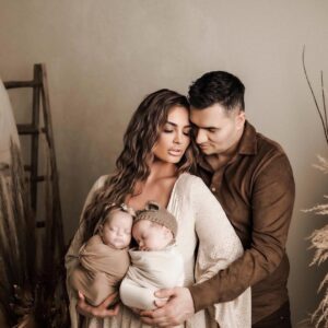 Genta Ismajli Instagram - Family.
@ustagenta @ivyblueicon 

@ella.kuhn.photography @granitmiftari