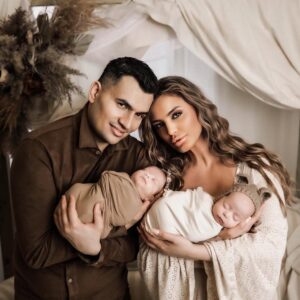 Genta Ismajli Instagram - Family.
@ustagenta @ivyblueicon 

@ella.kuhn.photography @granitmiftari