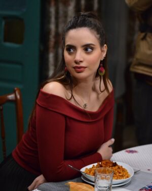 Ghada Chaka Instagram - حلومة ✨❤️ #الفتنة
Directed by @saoussenjemni ❤️