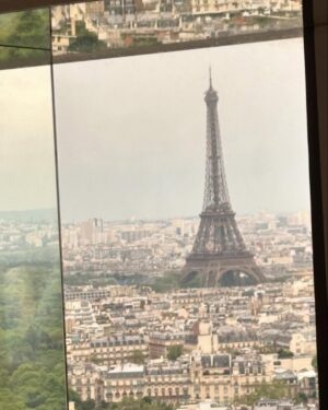 Ghada Chaka Instagram - Lost in Paris 🥥