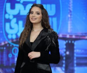 Ghada Chaka Instagram - Continuer est une force inestimable.
Malgré tout, je poursuis ma vie et ma carrière avec beaucoup de détermination car rien ne me fléchit ❤️
Vous me verrez ce soir avec @zaiemhedi sur @elhiwarettounsi.tv sans masque ni réticence, la honte doit changer de camp ❤️
MUA : @steevy_aymen ❤️
Dressed by : @sonia_letaief_officiel