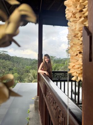 Ghea Indrawari Instagram - makan, bernapas, hidup