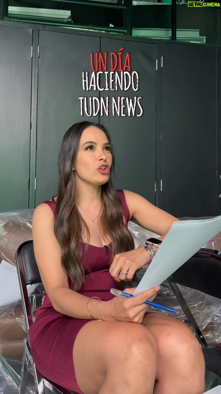 Gina Holguín - 17K Likes - Un dia haciendo un programa de noticias deportivas 🥊⚽️⚾️🏈 #Deportes #Televison #Conductora #TUDN