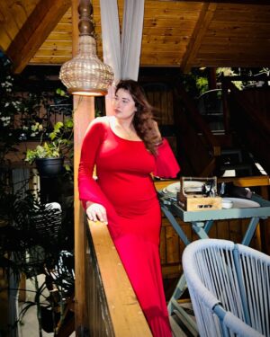 Ginni Soni Instagram - Things that nobody knows about me:- ❤️🩹
1: Being yelled at me makes me shut down..
2: I don’t open up to anyone unless l’m close to you..
3: Music is my therapy..
4: when i love, i love hard..
5: I distance myself from everyone when life gets tough..
6: I put other people feelings before my own..
7: I give too many chances..
8: I am an overthinker..
9: I take every word and everything to heart..
10: I remember more negative things said to me more than positive..
11: I just want to be loved..
Outfit:- @savana
Earrings:- @the_rabhini
#ginnisoni