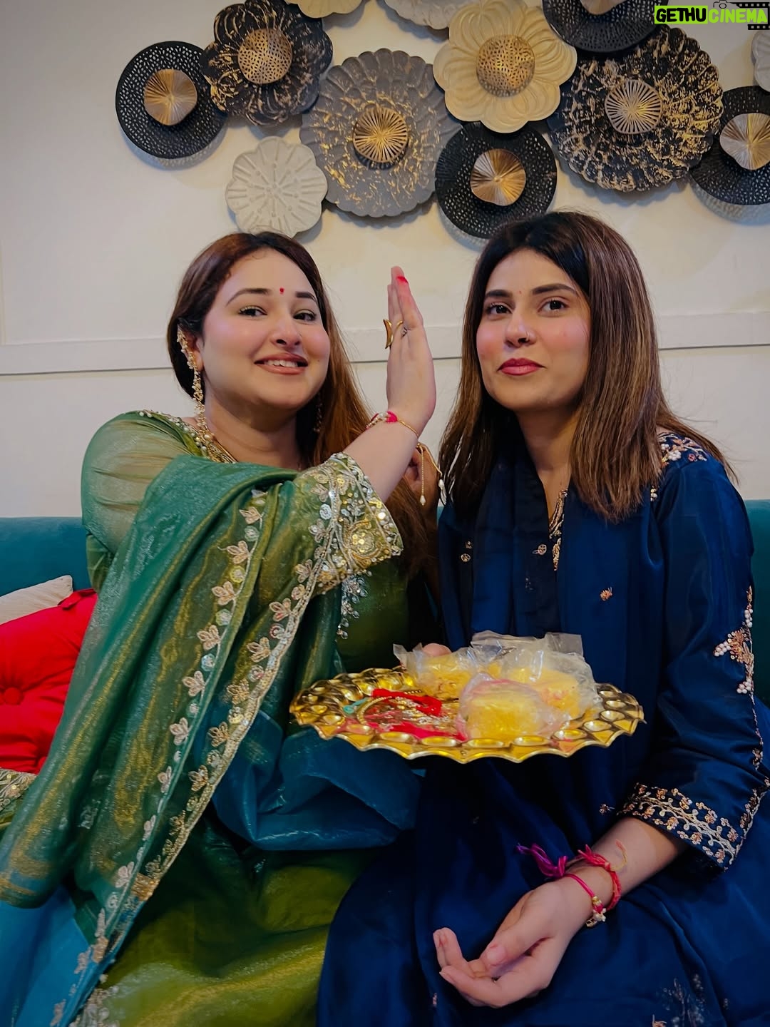 Ginni Soni - 15.7K Likes - Happy rakshabandhan..🫀🧿
