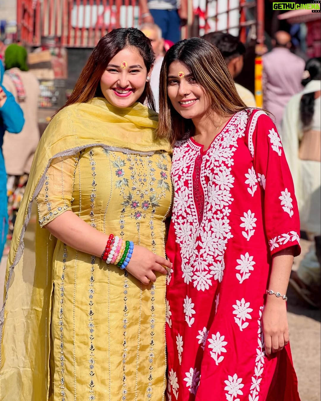 Ginni Soni - 27.9K Likes - Family..❤️
