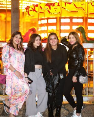 Ginni Soni Instagram - My unpaid therapists..😘🤌🏻❤️ @naazukmadanlochan @masroor_chougle3 @anjali_kapoorofficial