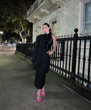 Giorgia Gabriele Instagram - Last night in London with @creedfragrance 🖤
@creedboutiqueitalia
#creedcarmina
ad