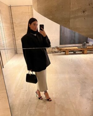 Giorgia Gabriele Instagram - @armariumbrand 🖤