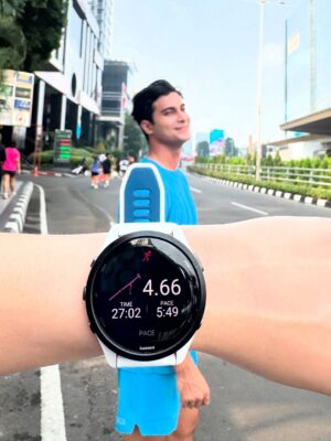 Gisella Anastasia Instagram - Grateful for this morning — for 27 minutes of running beside you at your 27. (Karna kalo 27k kejauhan yaaaaa😛tidurmu baru 2jam itu kayaknya😬🤧) —
For how you show up fully, even in the little things.
For your steady effort, your quiet strength.
For the warmth you bring, and the space you hold.
For the way you care — deeply, and gently.
And most of all, for the person you are and the one you’re still becoming in this new age.
May God guide every step you take, in all you do and all you are called to be. 🤍
HAPPY BDAY!
