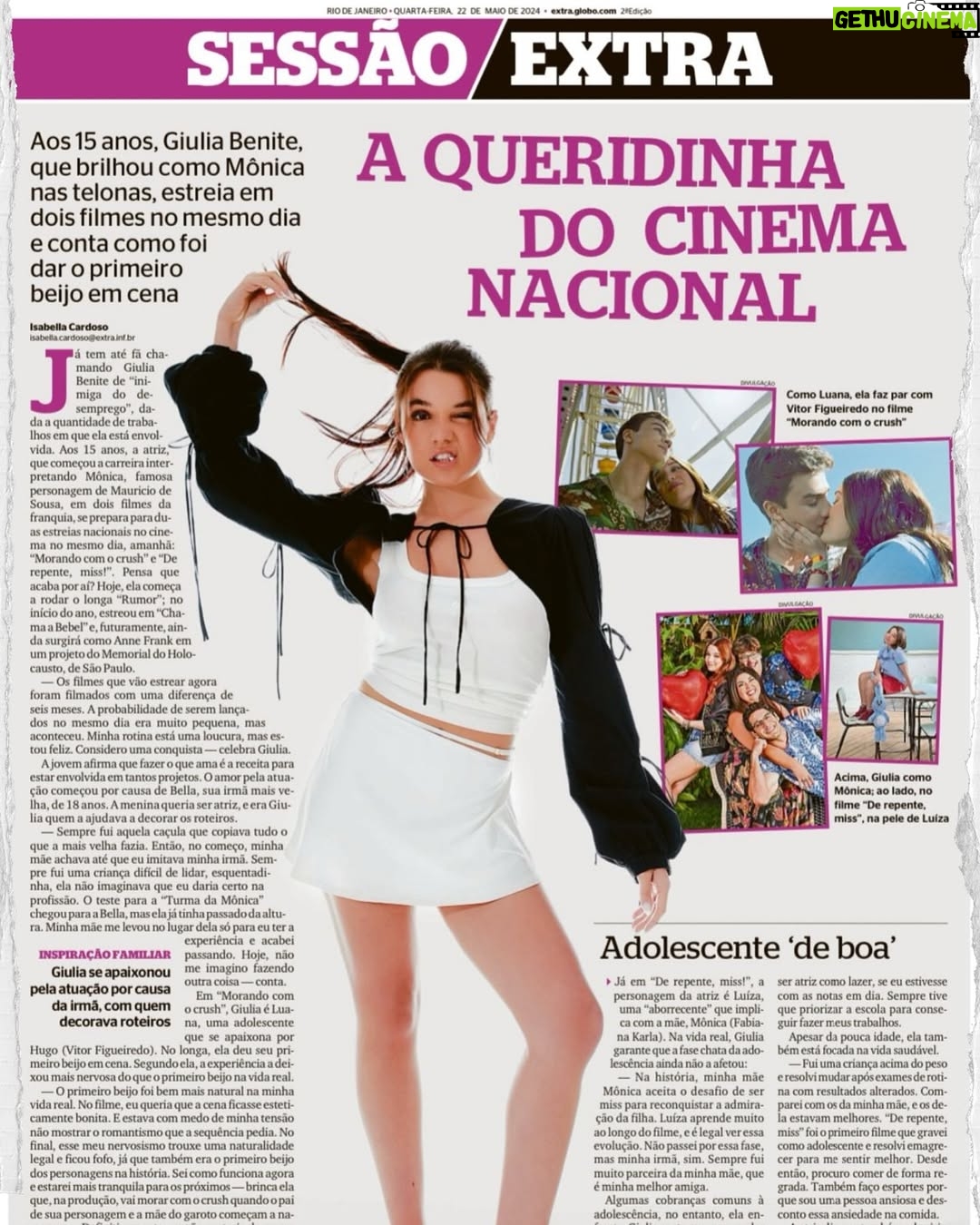 Giulia Benite - 190.9K Likes - 2024 chegando ao fim. Guardo um pedaço de mim nesse ano incrível que vivi, e sempre levarei comigo grandes partes dele também. Foram tantas oportunidades de fazer o que amo (nem coube tudo aqui!), viver experiências que encheram meu coração de alegria e me sentir genuinamente grata por tudo que fiz e todos que cruzaram meu caminho. Nesse próximo ano, que possamos continuar escrevendo as histórias dos nossos próprios filmes, onde somos todos os personagens principais (e viva o cinema nacional, claro!) 🎥💖🎬