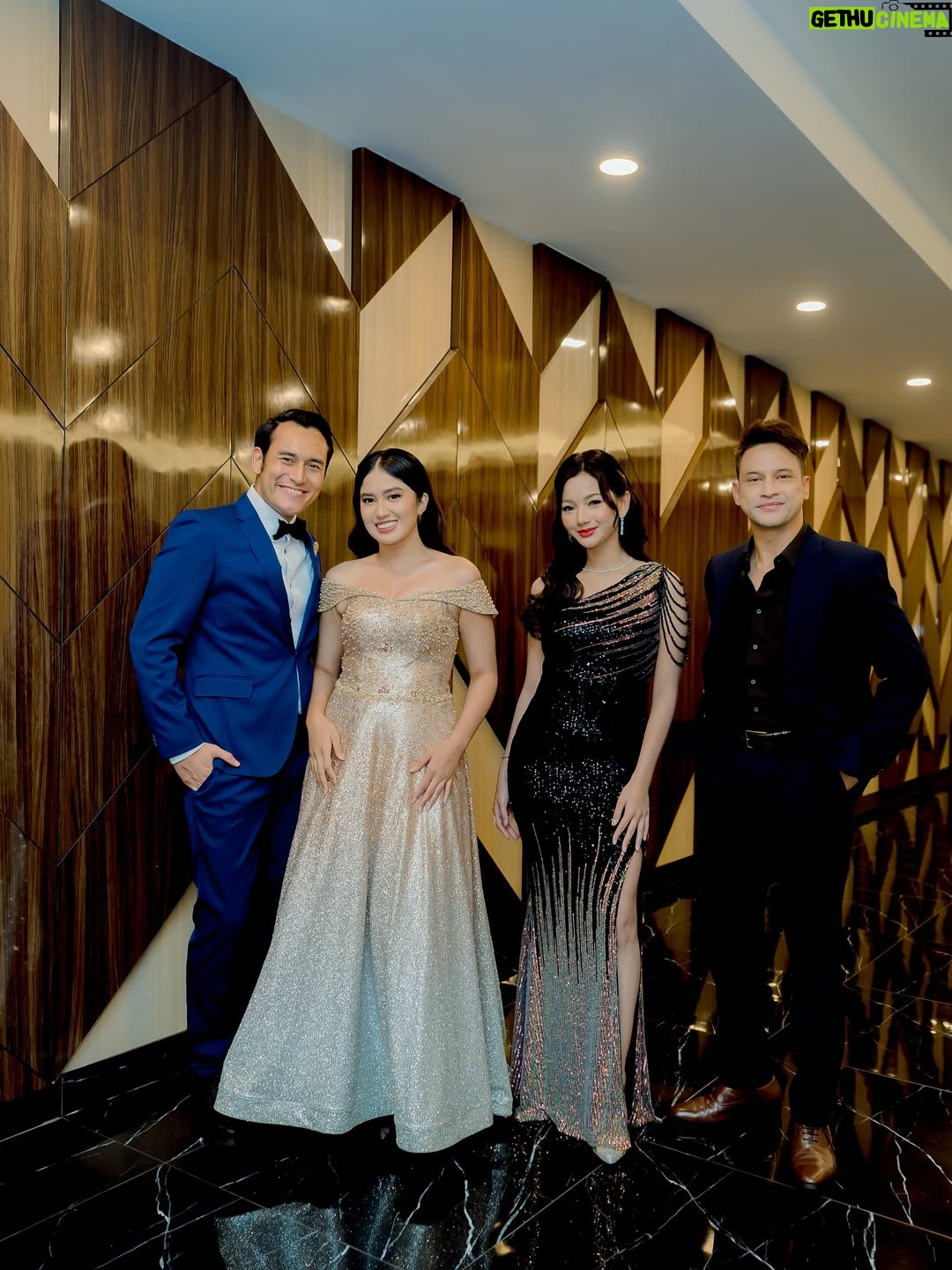 Glenca Chysara - 3 Likes - Hut rcti ✨

Makeup : @makeupbyyobel 
Dress : @enchantedgown
photographer : @edosulistianto_