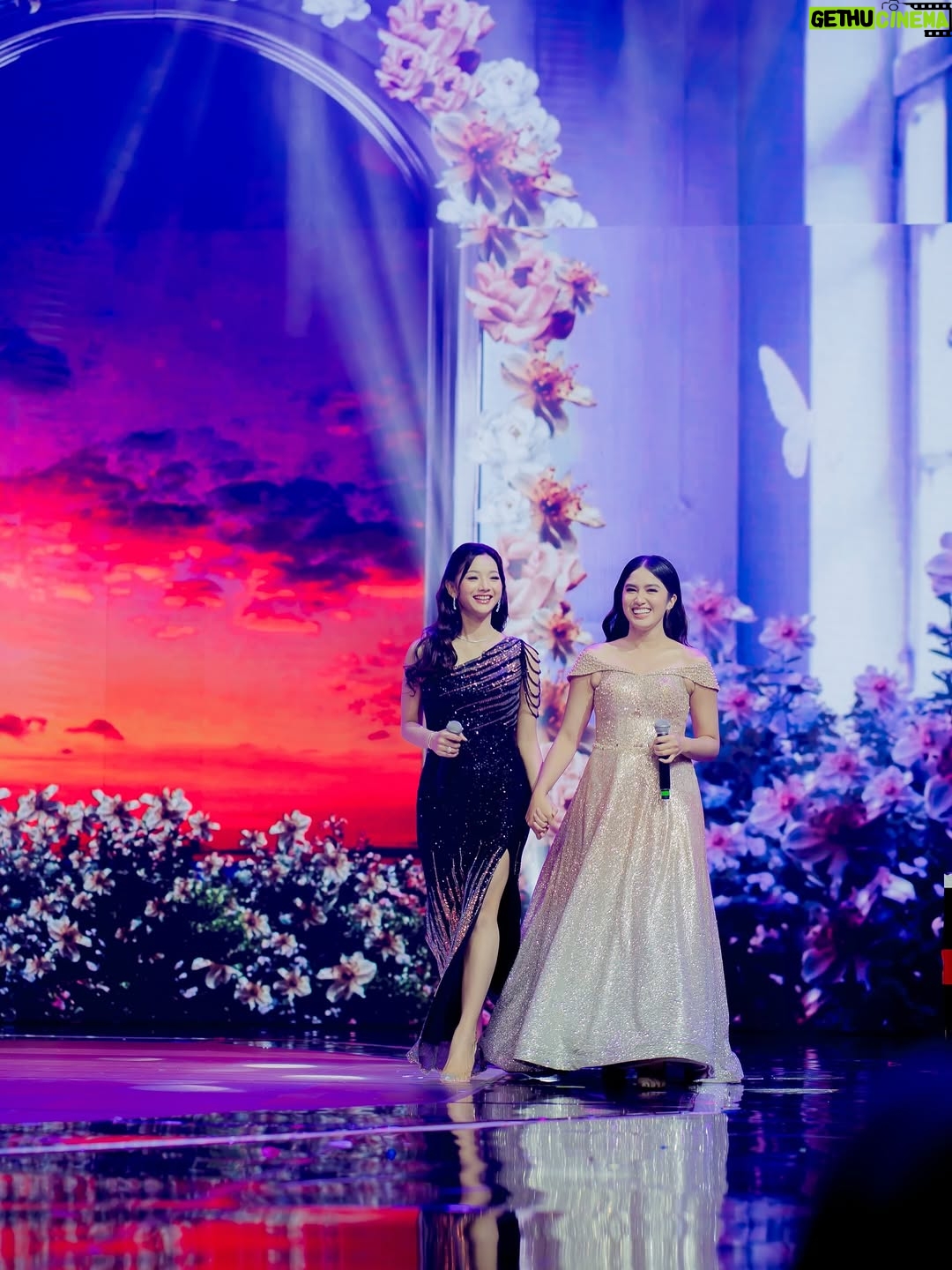 Glenca Chysara - 3 Likes - Hut rcti ✨

Makeup : @makeupbyyobel 
Dress : @enchantedgown
photographer : @edosulistianto_
