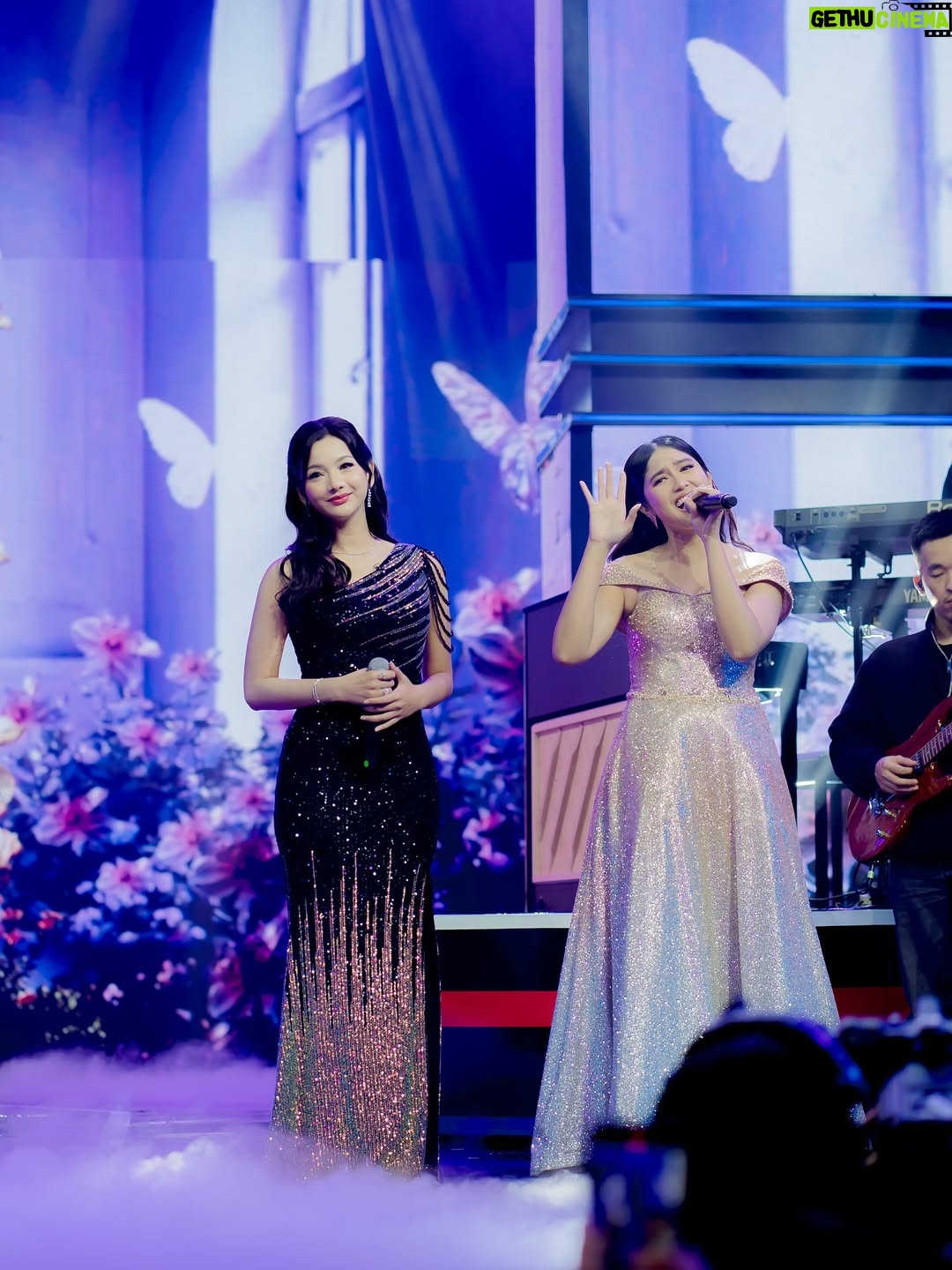 Glenca Chysara - 3 Likes - Hut rcti ✨

Makeup : @makeupbyyobel 
Dress : @enchantedgown
photographer : @edosulistianto_