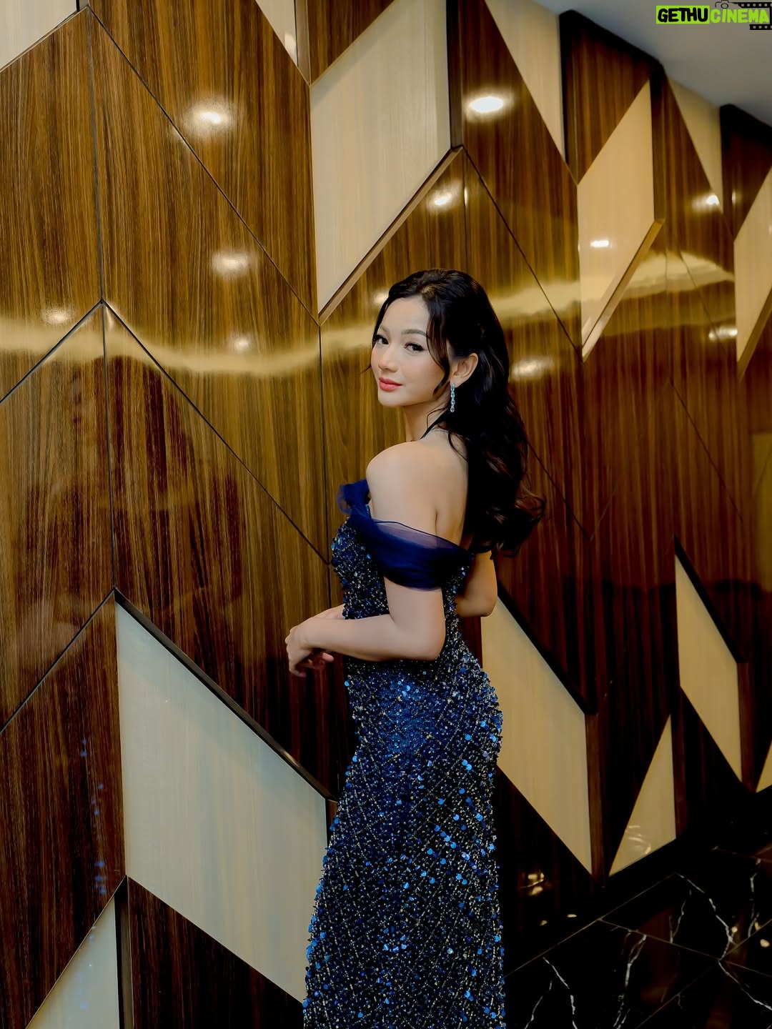 Glenca Chysara - 3 Likes - Hut rcti ✨

Makeup : @makeupbyyobel 
Dress : @enchantedgown
photographer : @edosulistianto_