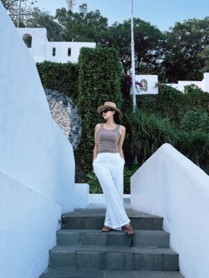 Glenca Chysara Instagram - hot summer mid july ᥫ᭡.