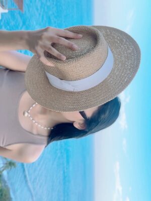 Glenca Chysara Instagram - hot summer mid july ᥫ᭡.
