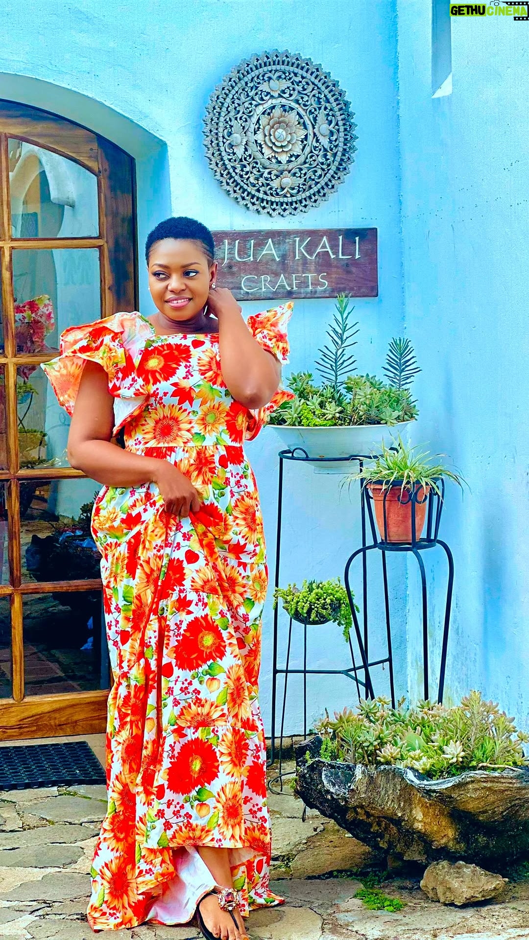 Godliver Gordian - 1K Likes - Hey love

BWANA YESU NI BWANA NA MWOKOZI WA MAISHA YANGU..
SIFA NA UTUKUKUFU KUTOKA KINYWANI MWANGU HAZITOSHI KUMUINUA NA KUMTUKUZA KWA AMANI, UWEZA, NGUVU NA MAMLAKA YAKE ALIYOIACHILIA KWANGU.
MOYO WANGU, ROHO NA NAFSI VIKAMSIFU NA KUMTUKUZA KWA UPYA NA UKUU ZAIDI KILA SIKU IITWAYO LEO.
I LOVE YOU MY LORD AND SAVIOR JESUS CHRIST KING OF MY HEART.

Mathayo 10:
32 Basi, kila mtu atakayenikiri mbele ya watu, nami nitamkiri mbele za Baba yangu aliye mbinguni.

33 Bali mtu ye yote atakayenikana mbele ya watu, nami nitamkana mbele za Baba yangu aliye mbinguni. Si Amani, Bali Upanga.

NAKUTAKIA WIKI YA USHINDI NA UDHIHIRISHO WA NGUVU NA UWEZA WA MUNGU BABA YETU MWEMA NA BWANA WETU YESU KRISTO WA NAZARETH.
.
.
.
Utukufu na Uweza ni wake Bwana na Mwokozi wa maisha yetu Yesu Kristo wa Nazareth, Mungu aliye hai. Milele na milele. Amina 💖