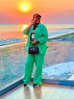 Godliver Gordian Instagram - Hey love
Mithali 16
15 Kuna uhai katika nuru ya uso wa mfalme, Na fadhili zake ni kama wingu la masika.
2PC NA POCHI KUTOKA @sherry_tz_collectionn
SAA NA ACCESSORIES KUTOKA @sherry_jewellery_tz
UMEIONA MIWANI YA @onaeyecare
.
.
.
Utukufu na Uweza ni wake Bwana na Mwokozi wa maisha yetu Yesu Kristo wa Nazareth Mungu aliye hai, milele na milele. Aminaš