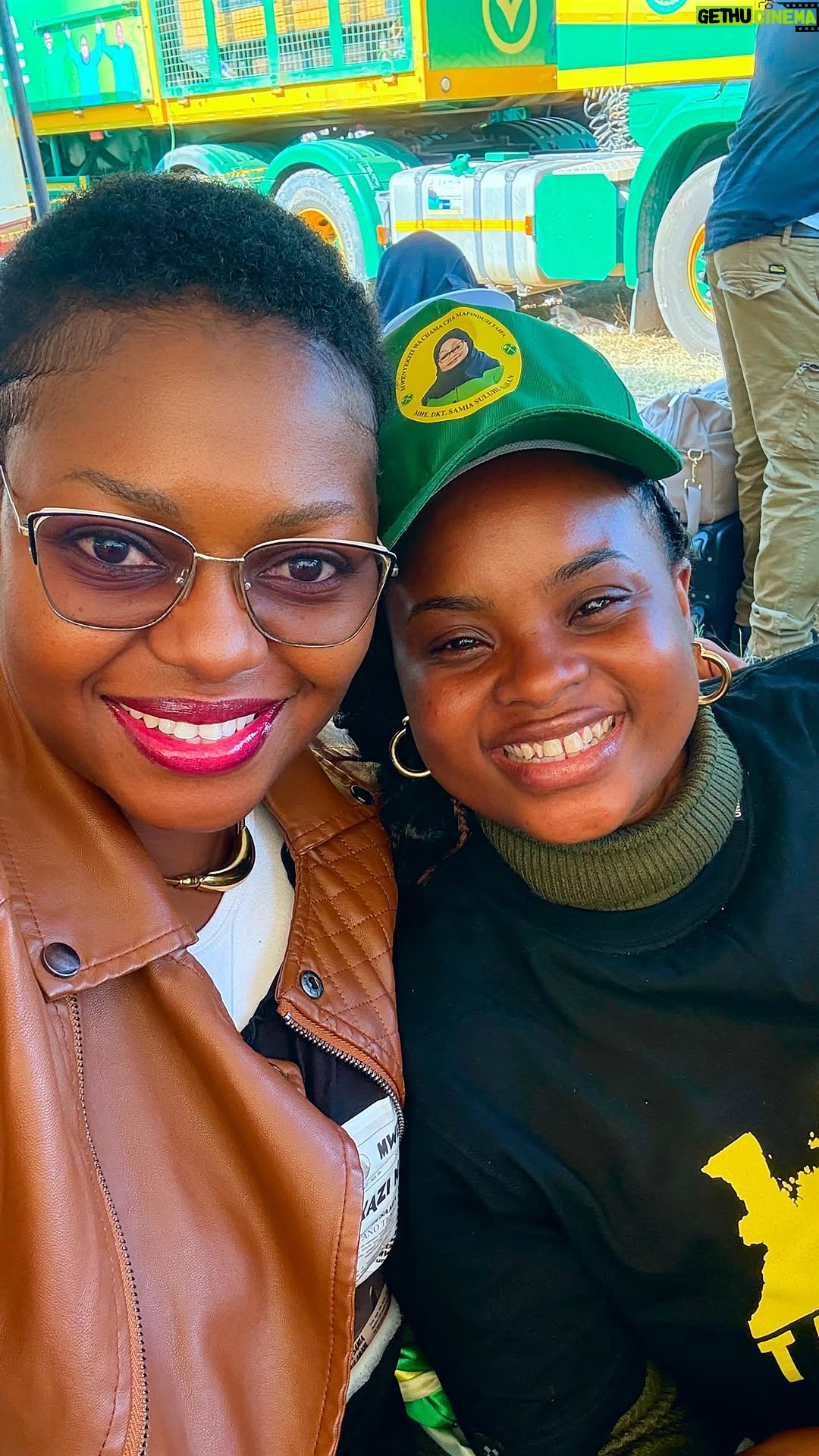 Godliver Gordian - 3K Likes - Hey love

Kamweneeee

Vanyalukolo vetu pa Kalenga twilumba hilo mbemuli muhumage PA OKTOBA TUNATIKIIII KWA MAMAAAA @samia_suluhu_hassan
#chamachamapinduzi

Cc @anielaprincess 
.
.
.
Utukufu na Uweza ni wake Bwana na Mwokozi wa maisha yetu Yesu Kristo wa Nazareth Mungu aliye hai, milele na milele. Amen💖