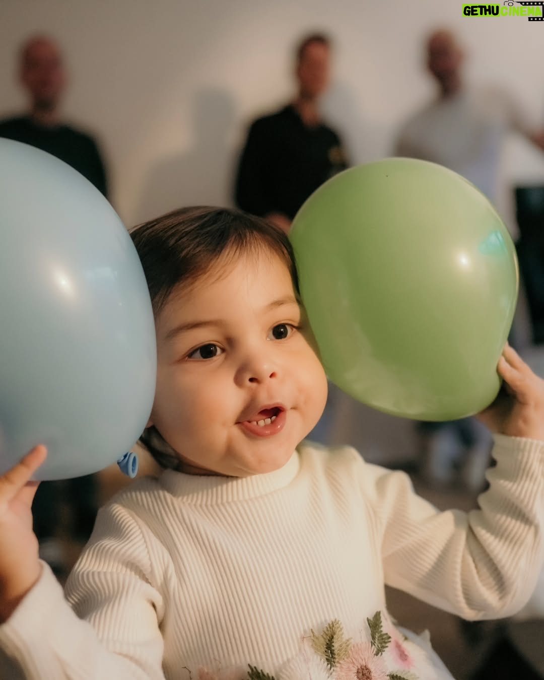Gracia Indri - 25.4K Likes - Nova 2 tahun 
 .
Makasih nak udah hadir di tengah2 papa mama dan keluarga . Terus jadi terang ya 
Banyak sehat, banyak bahagia ya nak
.
Terimakasih semuanya yang udah hadir 
20% anak2 
80% keluarga,  dan sahabat emak bapaknya hahha
.
Kue ulangtahun nya spesial buatan Opa nya Nova
.
Makasih juga @iam_wills buat foto2nya