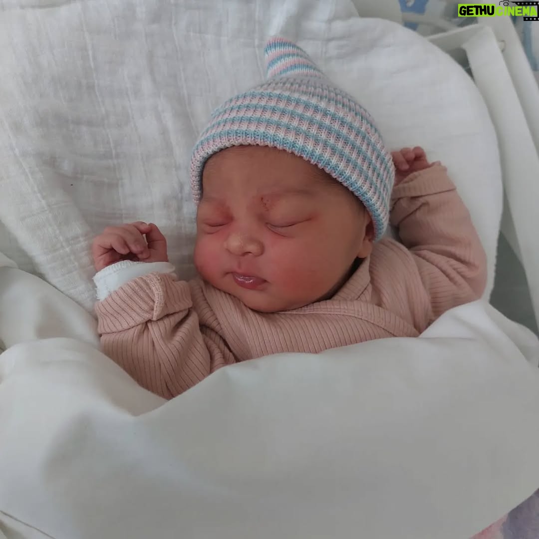 Gracia Indri - 199.4K Likes - Welcome to our world baby 
"NOVA LYNN SLIJPEN"
14 November 2022
.
Even more beautiful than in our dreams
.
Soooo much love for you
❤️❤️❤️