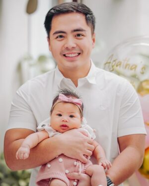 Gritte Agatha Instagram - Agatha's full month dan botakin rambut biar ademmmm