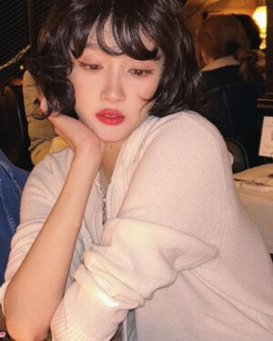 Guan Xiaotong Instagram - 短发的快乐