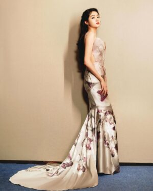 Guan Xiaotong Instagram - @ardazaei 🦋🦋