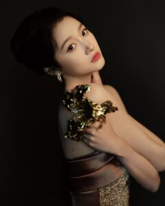 Actress Guan Xiaotong HD Photos and Wallpapers September 2025