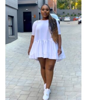 Gugu Gumede Instagram - weight and bank balance up - a healthy ratio 🙃
.
.
.
.
👗: @indonifashionhouse