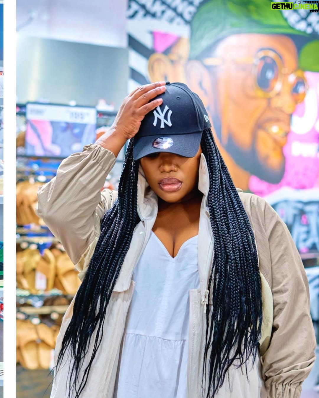 Gugu Gumede - 96.1K Likes - sis we sneaker is and always will be the prize!

youth month is soon coming to an end - spoil yourself with killer gear from @sportscene_sa and get great discounts with #isaverewards from @icebogroup. i youth mayingazincishi 🤌🏾

📷: @nkanyisonqhome