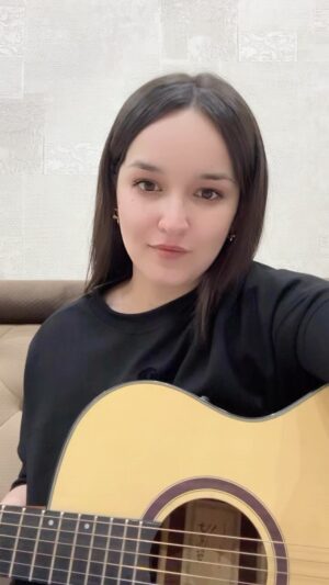 Gulinur Instagram - Yig’lama qiz ( cover ) sizlarga yoqdimi? 😊🌹