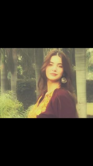 Gurnoor Kaur Instagram - Aahista Aahista āØ
Thanks @maanikk_21 for this amazing edit