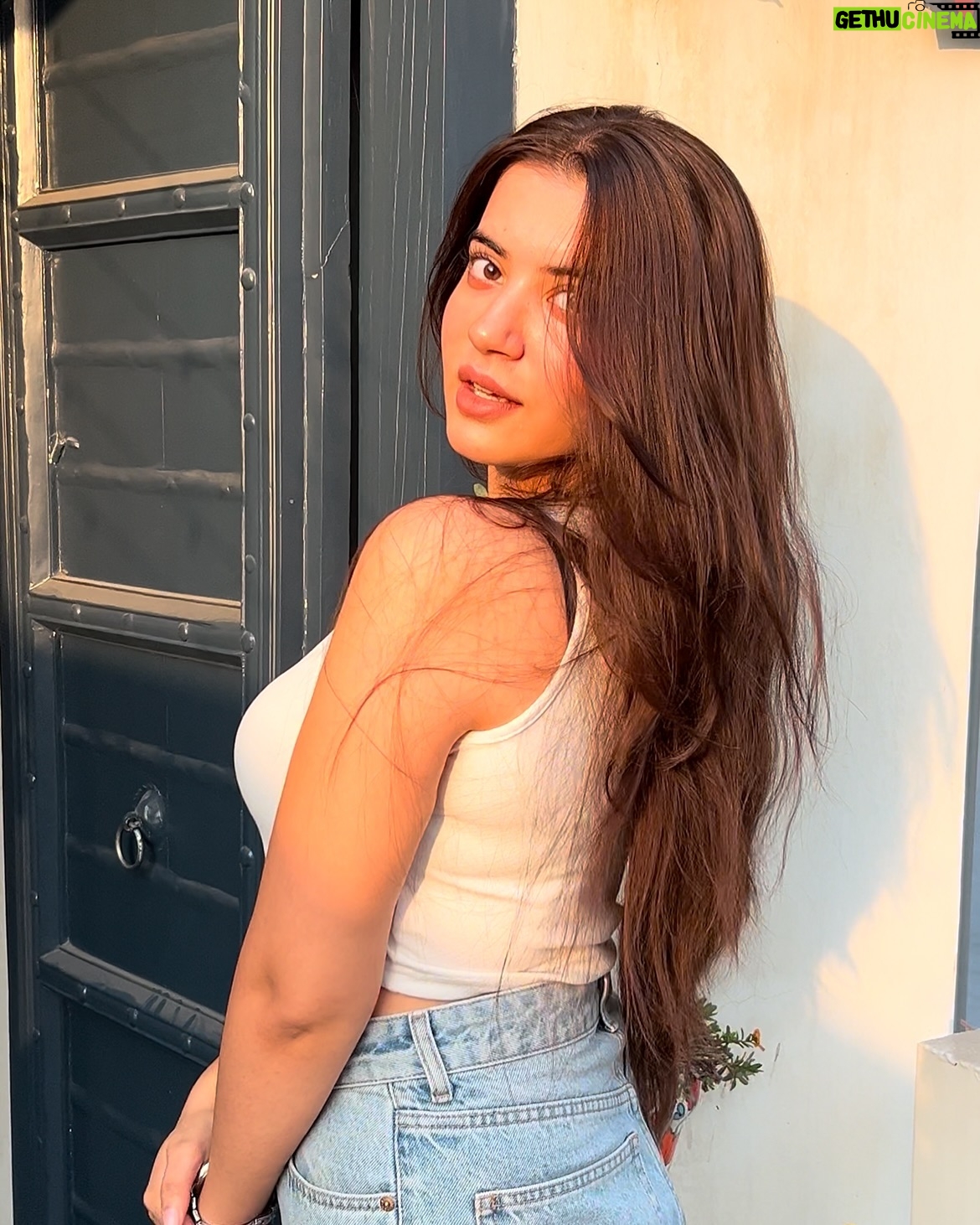 Gurnoor Kaur - 28.7K Likes - 🤍