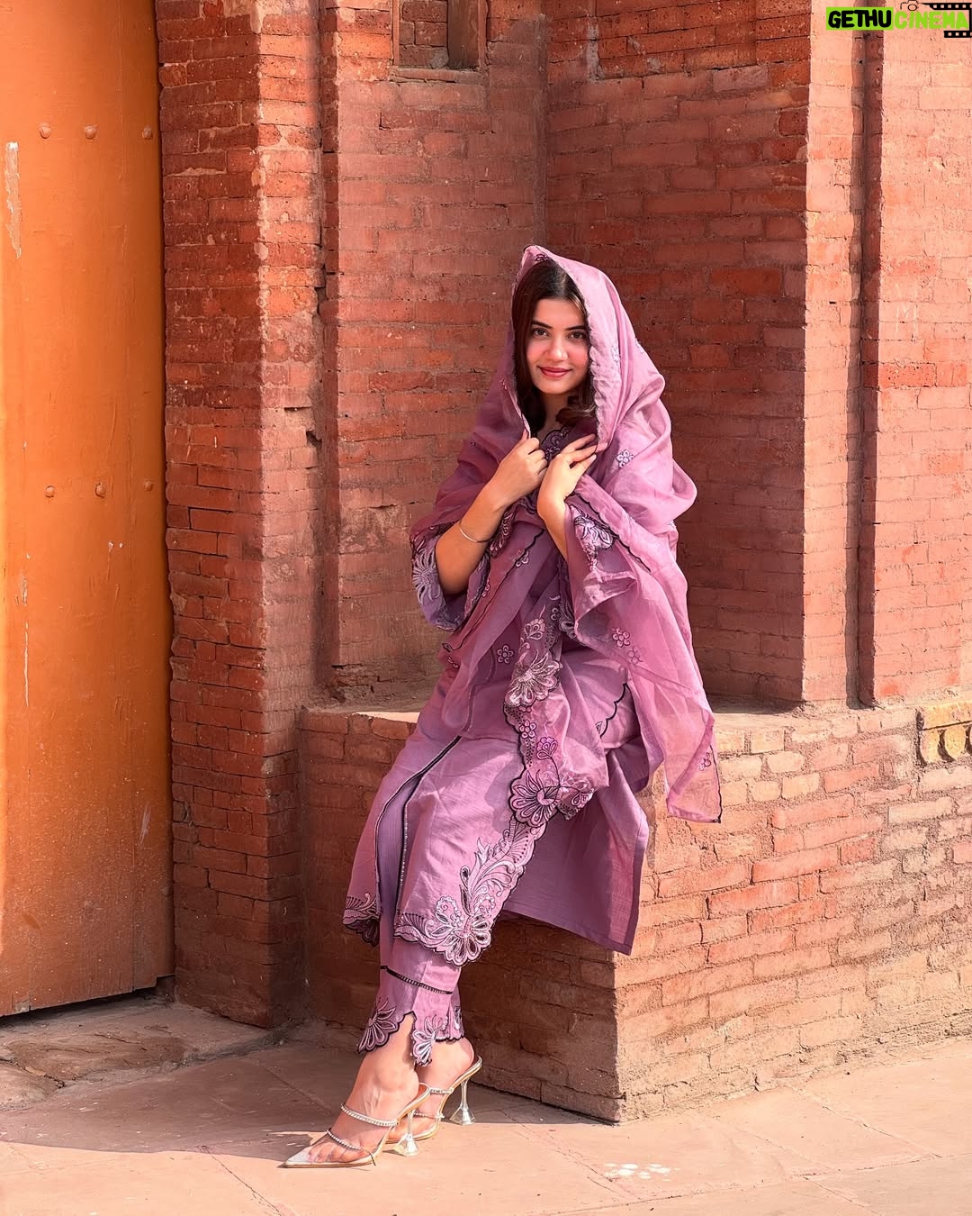 Gurnoor Kaur - 33.5K Likes - 🕊️🪞